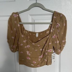NWT Floral Crop Top